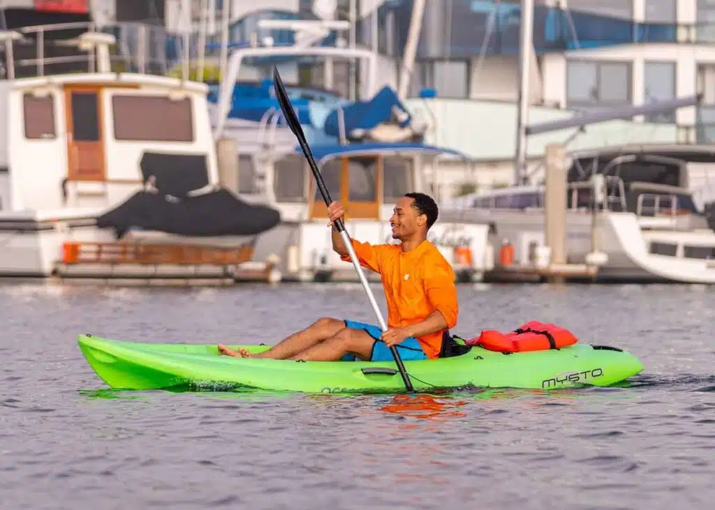 Kayaking in Marina Del Rey to improve mood and beat depression